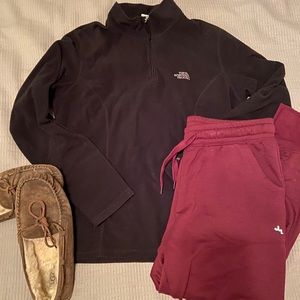 MOVING SALE North Face quarter zip